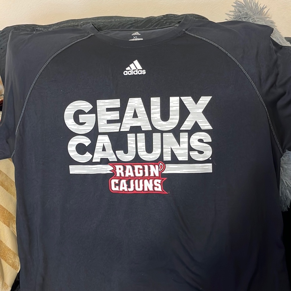 UL Ragin’ Cajuns  Adidas T-shirt.